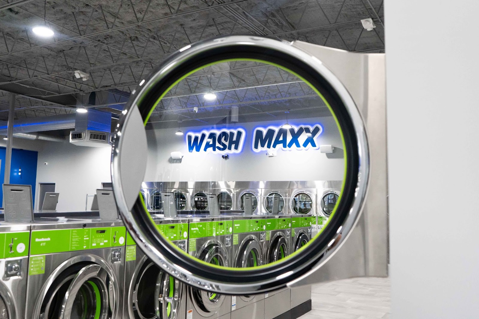 Wash Maxx Washateria